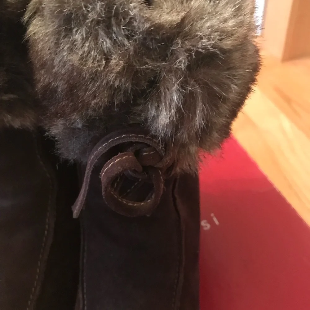Vintage Y2K Gioia deRossi suede wedge boots with fur